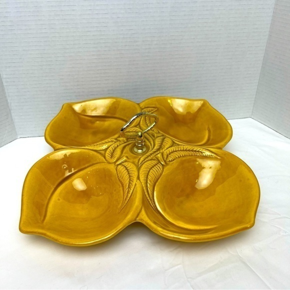 Vintage Retro‎ Mid Century 4 Leaf Nut/Candy Dish California Pottery USA Yellow